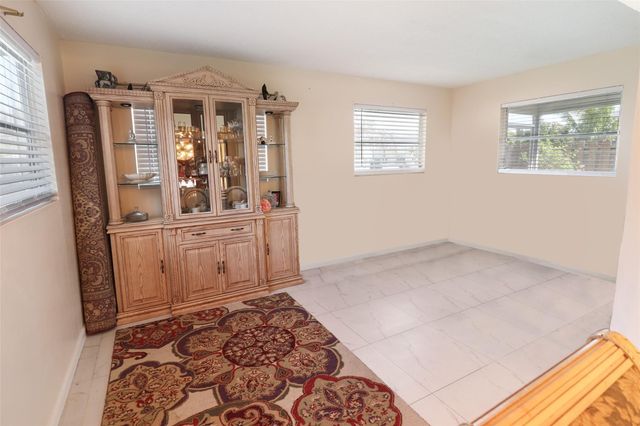 6715 NW 12th Street, Margate, FL 33063