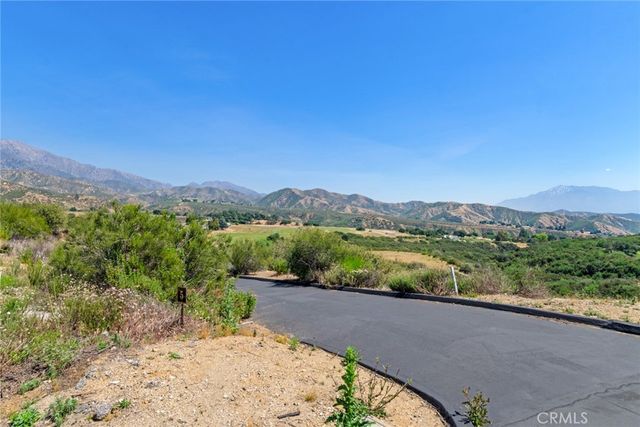 7050 Royal View Court, Yucaipa, CA 92399