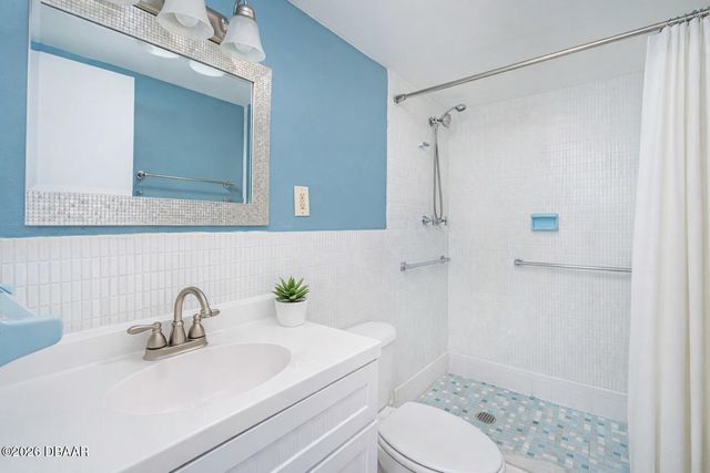 1224 S Peninsula Dr Apt 415, Daytona Beach, FL 32118