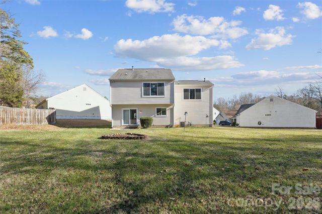 2154 Mallard Green Place, Charlotte, NC 28262