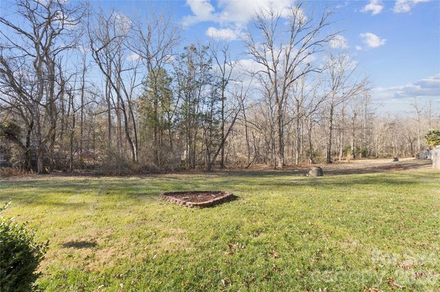 2154 Mallard Green Place, Charlotte, NC 28262