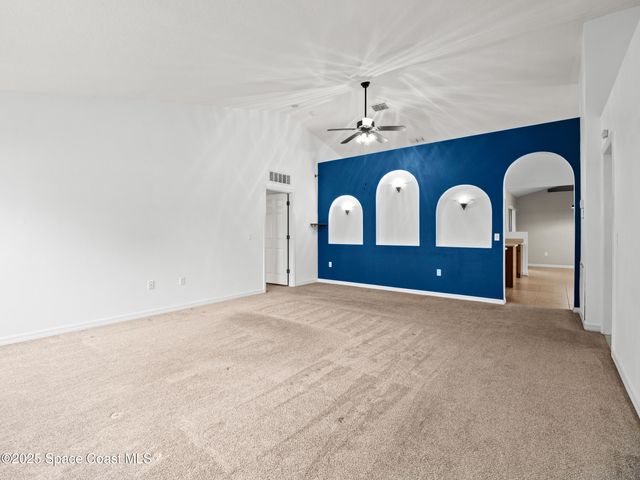 380 Courtney Street SE, Palm Bay, FL 32909