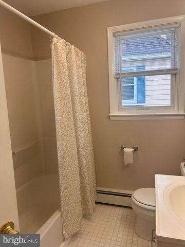 300 W EVESHAM AVE, Magnolia, NJ 08049