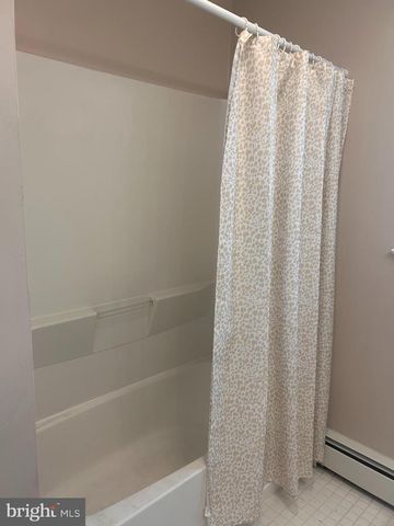 300 W EVESHAM AVE, Magnolia, NJ 08049