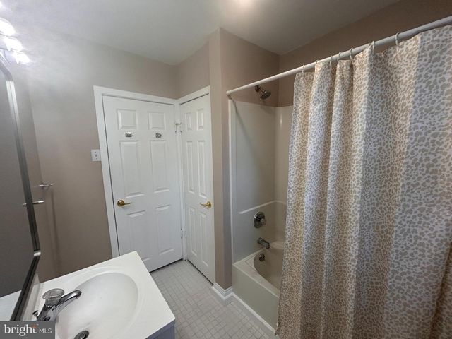 300 W EVESHAM AVE, Magnolia, NJ 08049