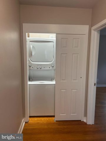 300 W EVESHAM AVE, Magnolia, NJ 08049