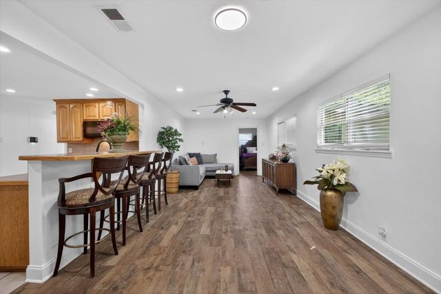 6828 Greenlee Street, Fort Worth, TX 76112