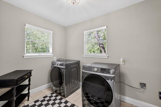 6828 Greenlee Street, Fort Worth, TX 76112