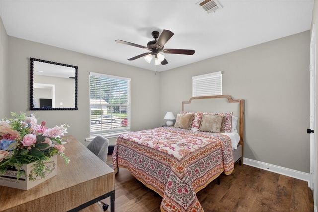 6828 Greenlee Street, Fort Worth, TX 76112