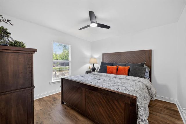 6828 Greenlee Street, Fort Worth, TX 76112