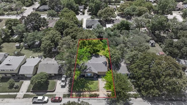 6828 Greenlee Street, Fort Worth, TX 76112