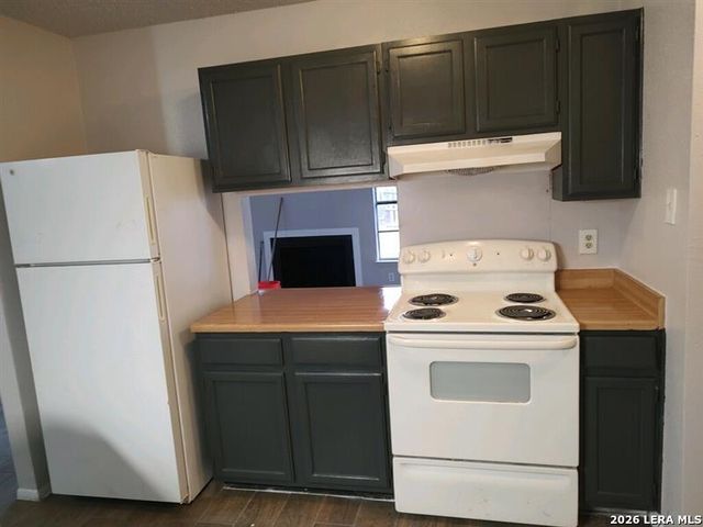 9619 Bratton, San Antonio, TX 78245