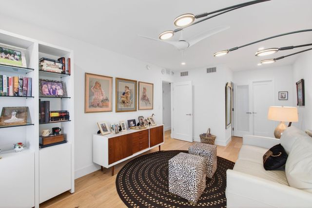 220 Macfarlane Drive S-604, Delray Beach, FL 33483