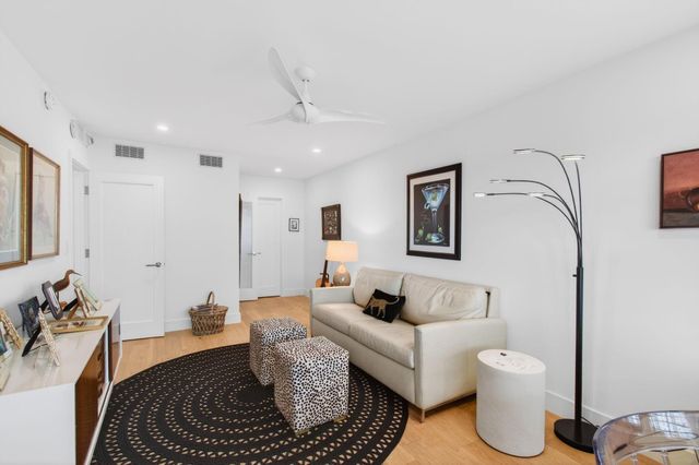 220 Macfarlane Drive S-604, Delray Beach, FL 33483