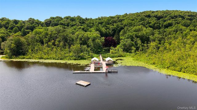 170 Barger Street, Putnam Valley, NY 10579