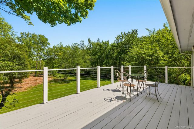 170 Barger Street, Putnam Valley, NY 10579