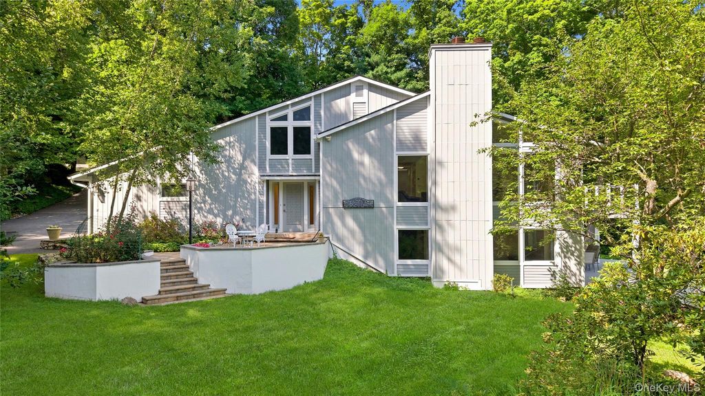 170 Barger Street, Putnam Valley, NY 10579