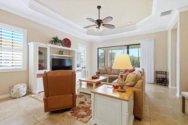 7123 WESTHILL COURT, Lakewood Ranch, FL 34202