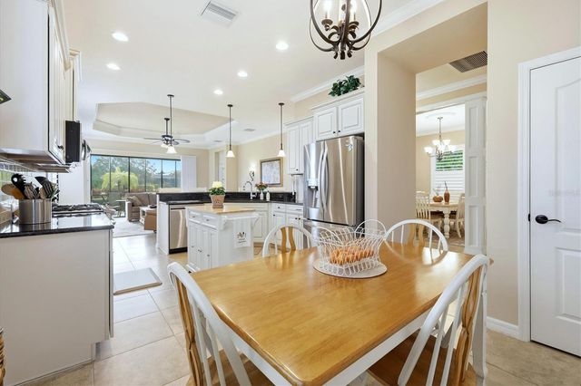 7123 WESTHILL COURT, Lakewood Ranch, FL 34202