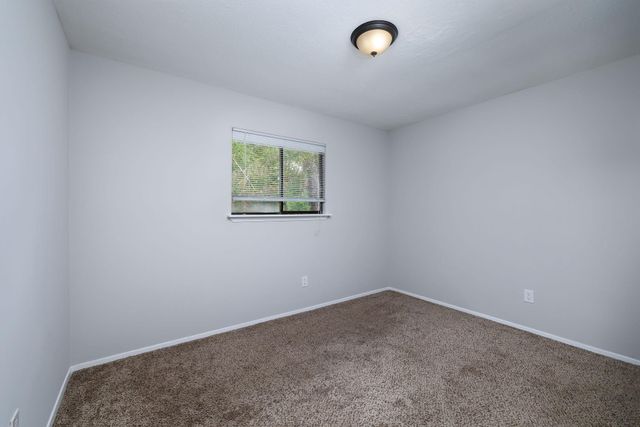 1 Ground Brier Court, The Woodlands, TX 77381