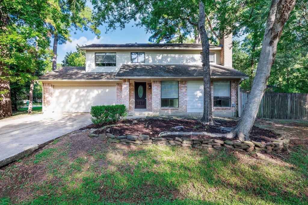 1 Ground Brier Court, The Woodlands, TX 77381