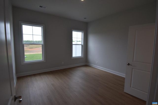 129 CRABAPPLE LN, Zion Crossroads, VA 22942