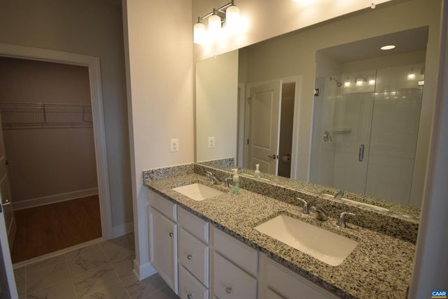 129 CRABAPPLE LN, Zion Crossroads, VA 22942