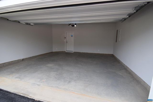 129 CRABAPPLE LN, Zion Crossroads, VA 22942