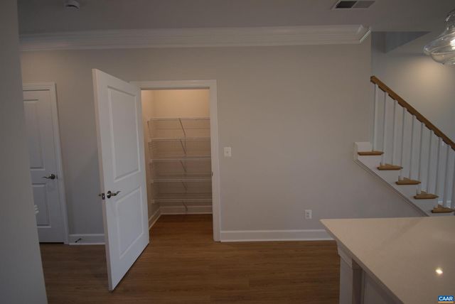 129 CRABAPPLE LN, Zion Crossroads, VA 22942