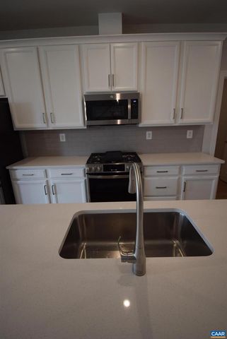 129 CRABAPPLE LN, Zion Crossroads, VA 22942