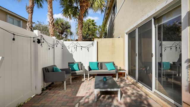 2221 NW 171st Terrace -, Pembroke Pines, FL 33028