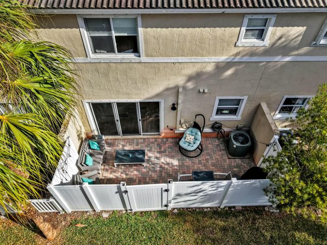 2221 NW 171st Terrace -, Pembroke Pines, FL 33028