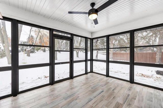 1091 CIRCLE DRIVE, Green Bay, WI 54313