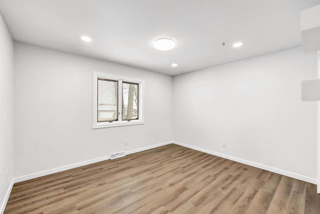 1091 CIRCLE DRIVE, Green Bay, WI 54313