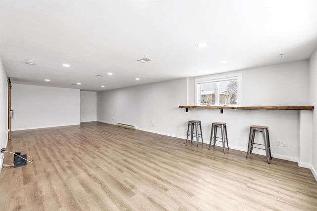 1091 CIRCLE DRIVE, Green Bay, WI 54313