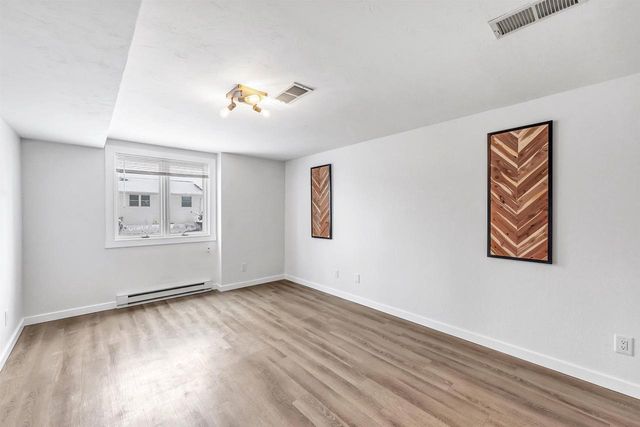 1091 CIRCLE DRIVE, Green Bay, WI 54313