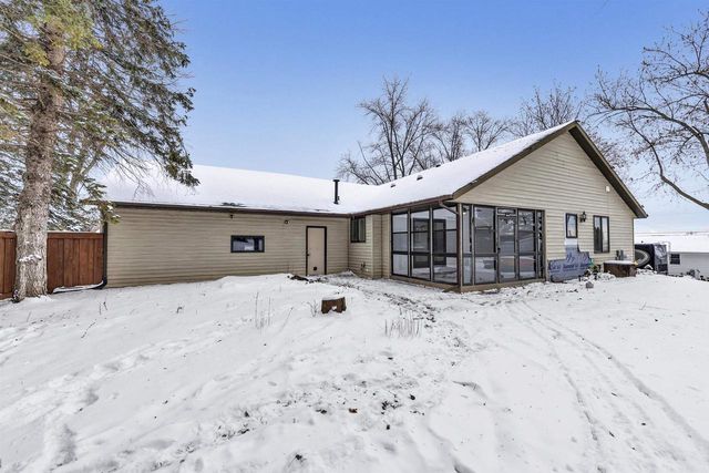 1091 CIRCLE DRIVE, Green Bay, WI 54313