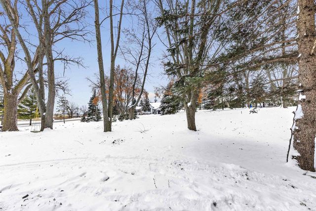 1091 CIRCLE DRIVE, Green Bay, WI 54313