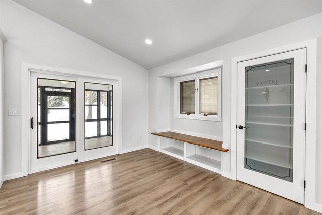 1091 CIRCLE DRIVE, Green Bay, WI 54313