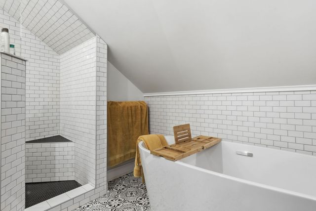 5133 Holmes STREET, Lawrenceville, PA 15201