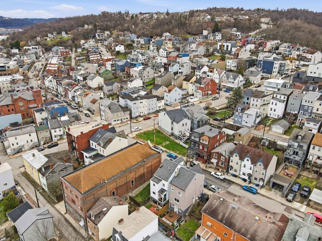 5133 Holmes STREET, Lawrenceville, PA 15201