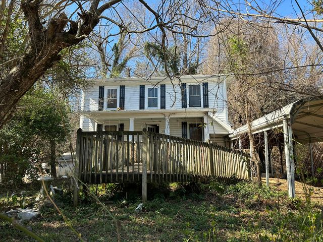 S 598 Memorial BLVD, Martinsville, VA 24112