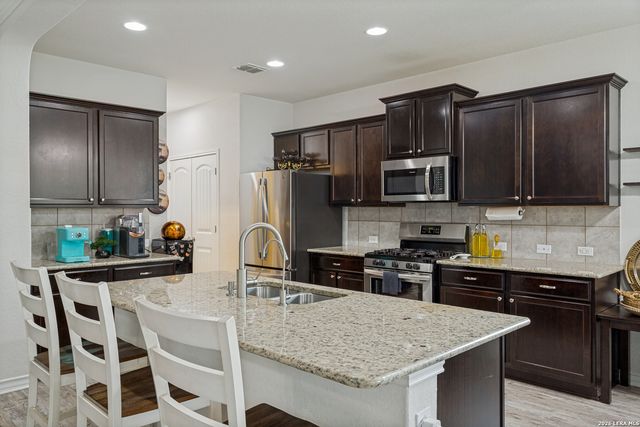 8707 Riddles Peak, San Antonio, TX 78254