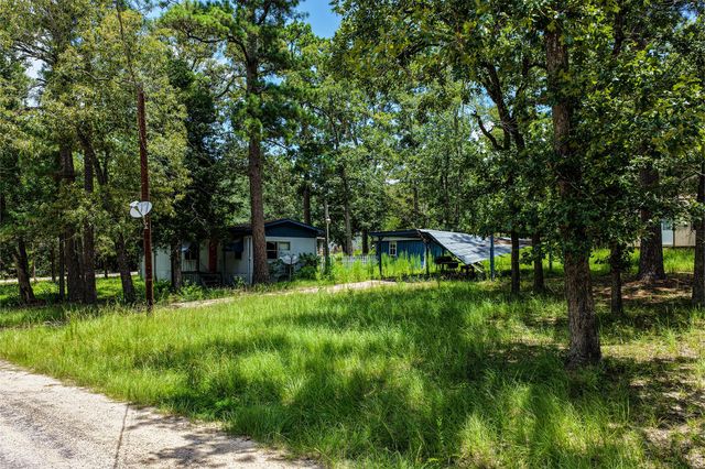 383 Post Oak Circle, Trinity, TX 75862