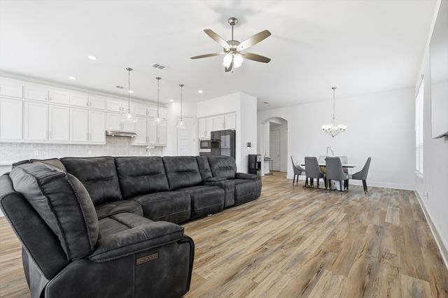 4043 Grotto Drive, Royse City, TX 75189