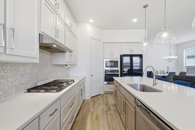 4043 Grotto Drive, Royse City, TX 75189