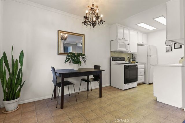 11578 Wyoming 103, Los Angeles, CA 90025