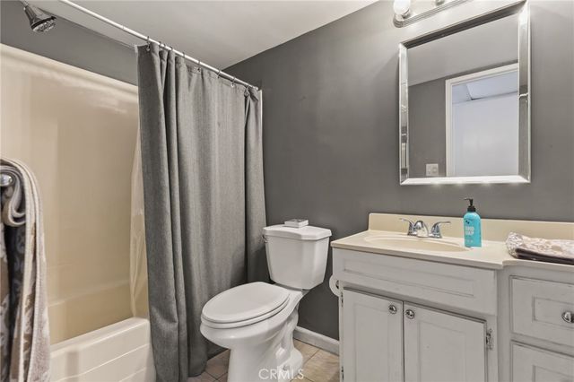 11578 Wyoming 103, Los Angeles, CA 90025