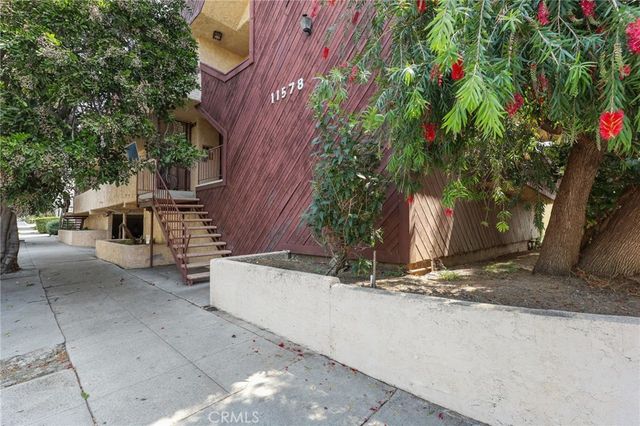 11578 Wyoming 103, Los Angeles, CA 90025