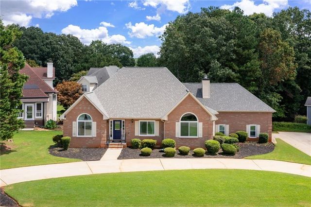 9396 Woodlawn Drive, Douglasville, GA 30135